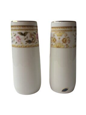 Wallace Heritage Daphne Fine China Salt & Pepper Shakers Floral Gold Trim Japan